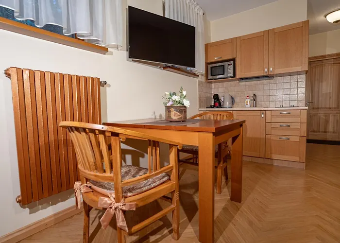 Affittacamere Uzkanaves 15 3*