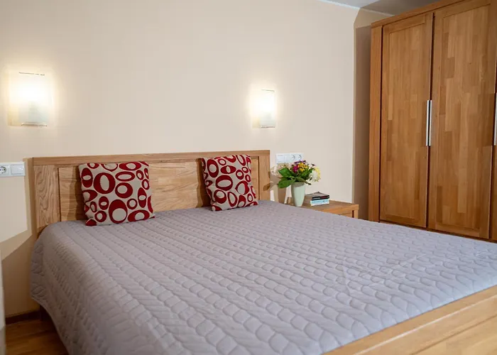 Affittacamere Uzkanaves 15 3*